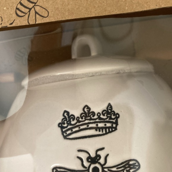Rae Dunn Bee Happy Crown Teapot and Honey Pot Set - Picture 4 of 6